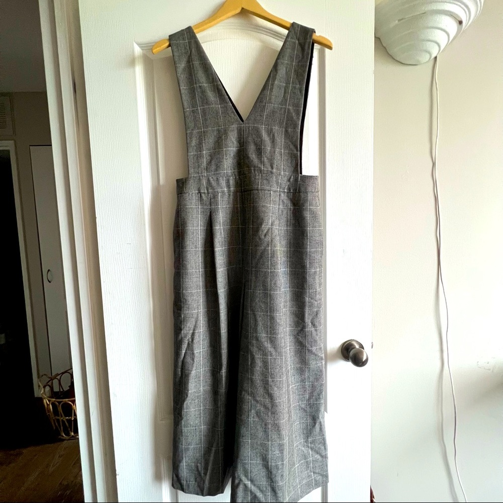 One-piece Grey Jumpsuit (size 6)